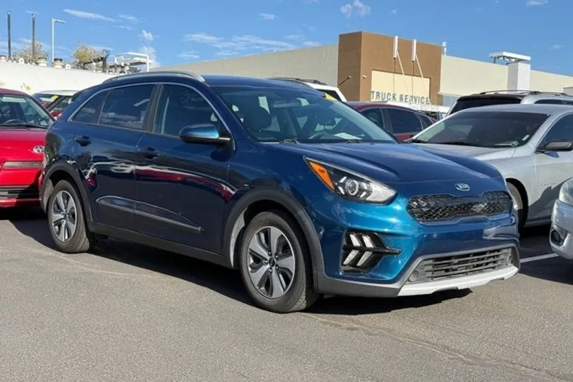 2020 Kia Niro LX photo 1