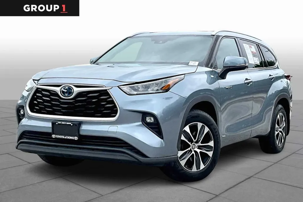 2020 Toyota Highlander Hybrid XLE photo 1