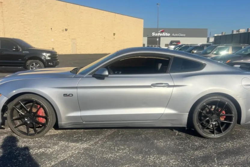 2021 Ford Mustang GT Premium photo 1
