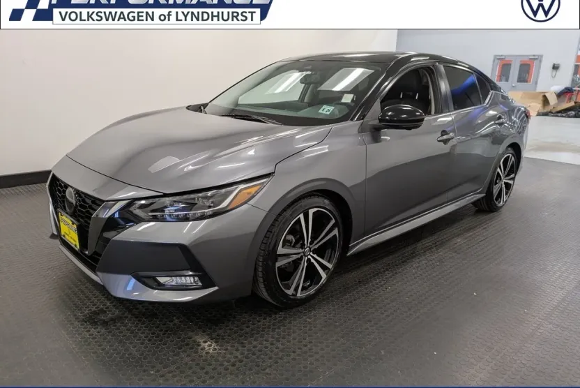 2021 Nissan Sentra SR Premium photo 1