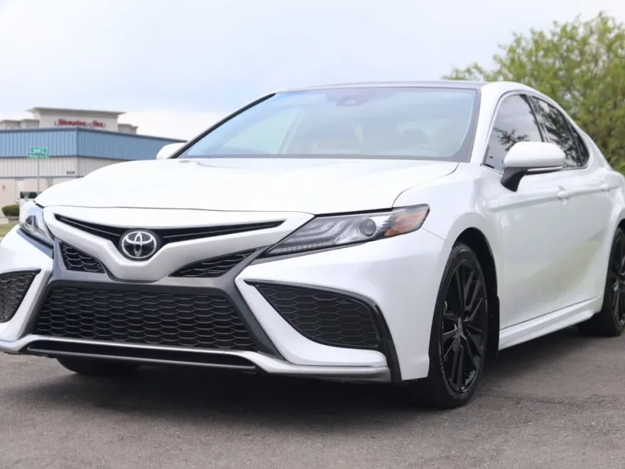 2023 Toyota Camry XSE photo 1