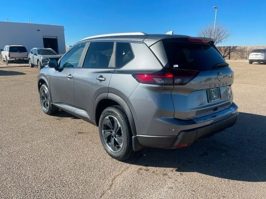 2026 Nissan Rogue SV photo 1