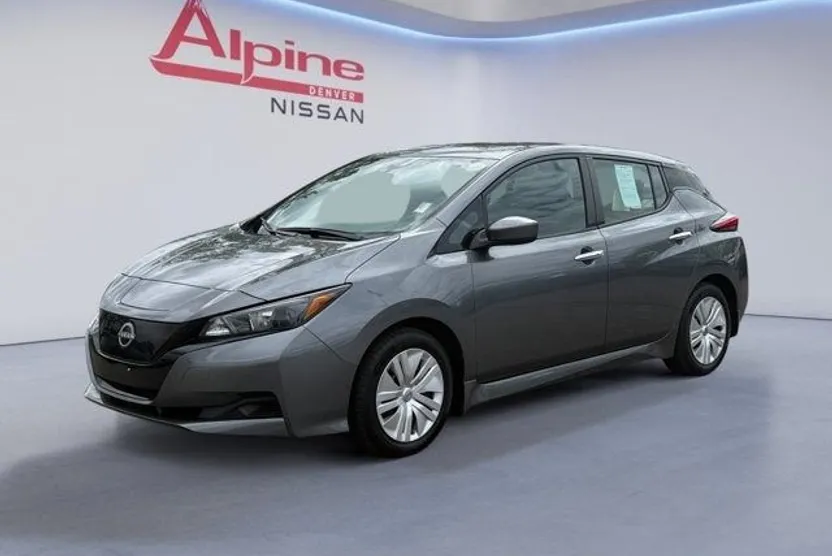 2024 Nissan Leaf S photo 1