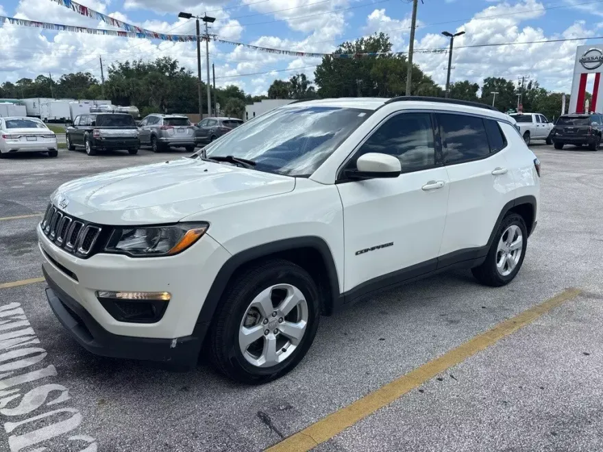 2021 Jeep Compass Latitude photo 1