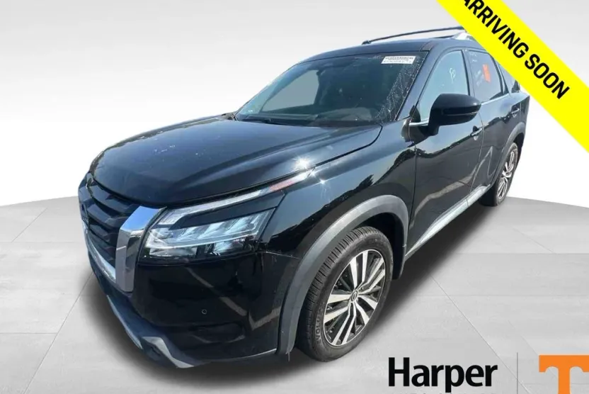 2023 Nissan Pathfinder Platinum photo 1