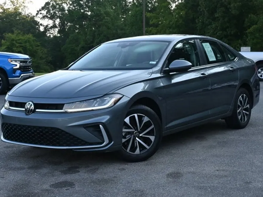 2025 Volkswagen Jetta S photo 1