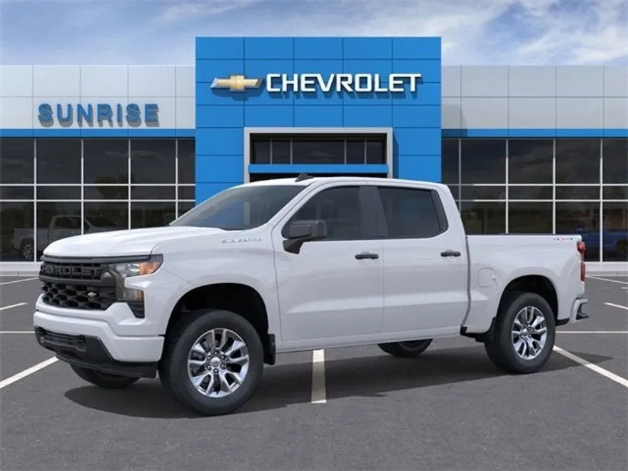 2025 Chevrolet Silverado 1500 Custom photo 1