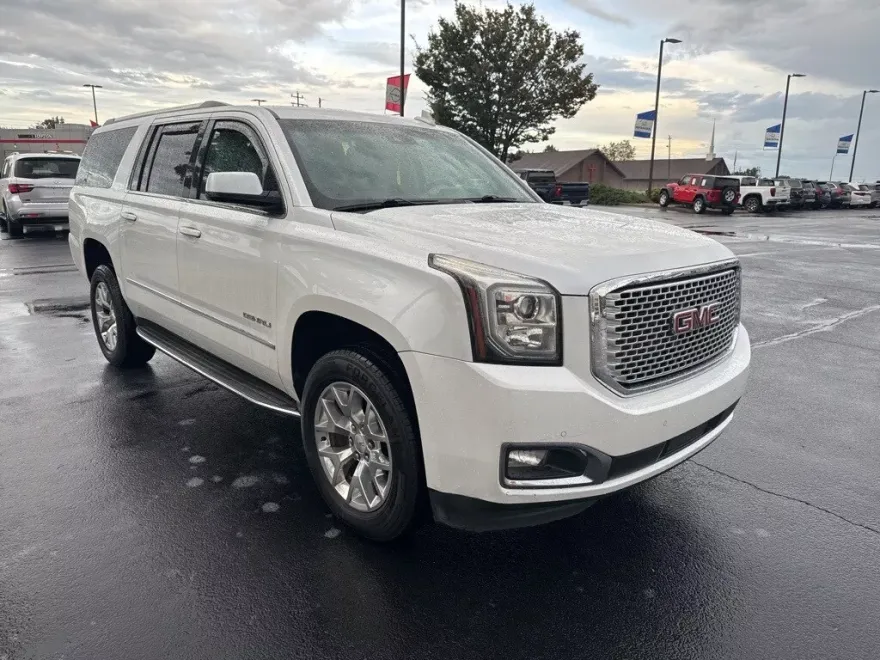 2016 Gmc Yukon XL Denali photo 1