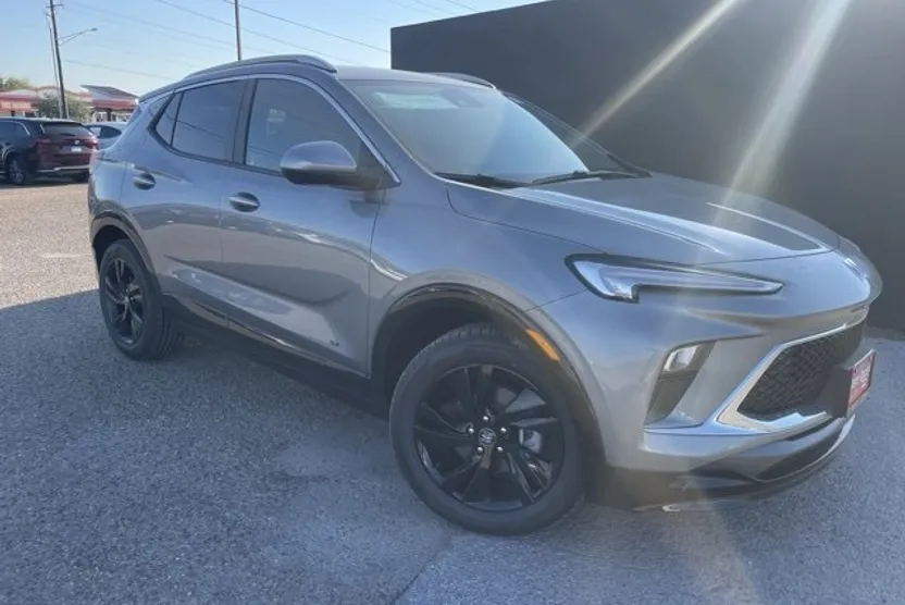 2026 Buick Encore GX Sport Touring photo 1
