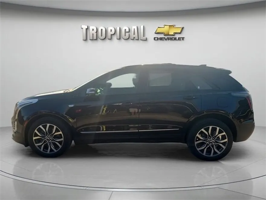 2021 Cadillac XT5 Sport photo 1