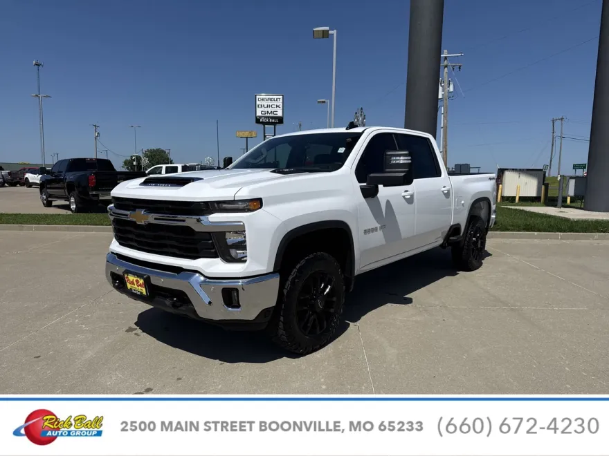 2025 Chevrolet Silverado 2500HD LT photo 1