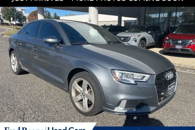 2018 Audi A3 2.0T Premium photo 1