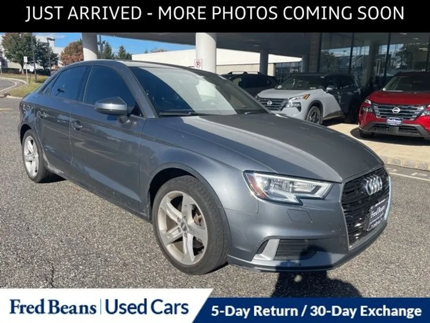 2018 Audi A3 2.0T Premium photo 1