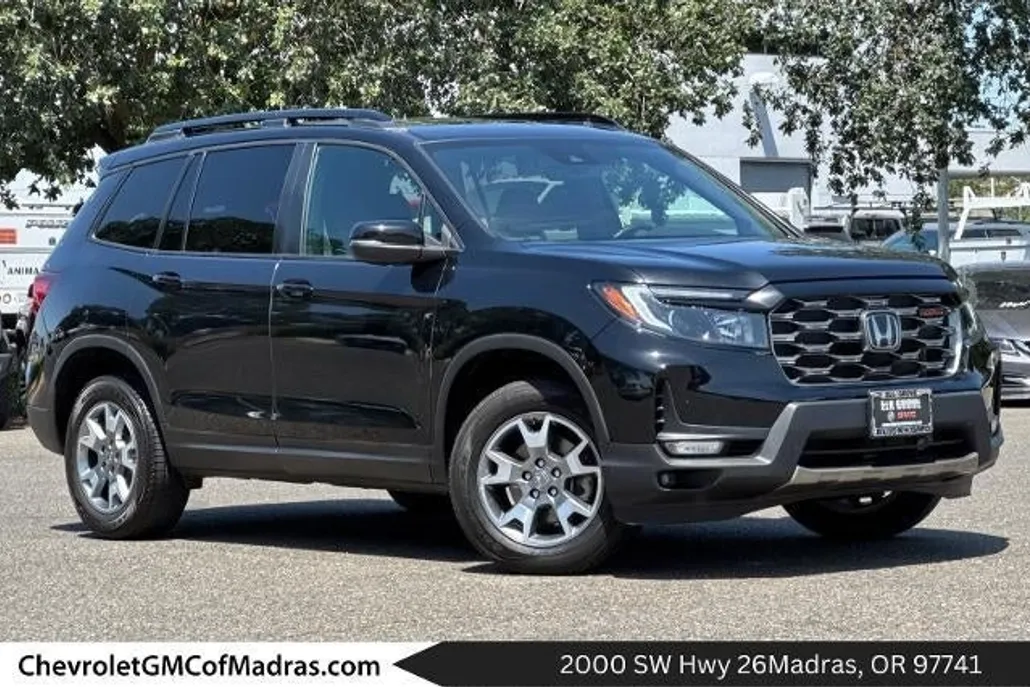 2023 Honda Passport TrailSport photo 1