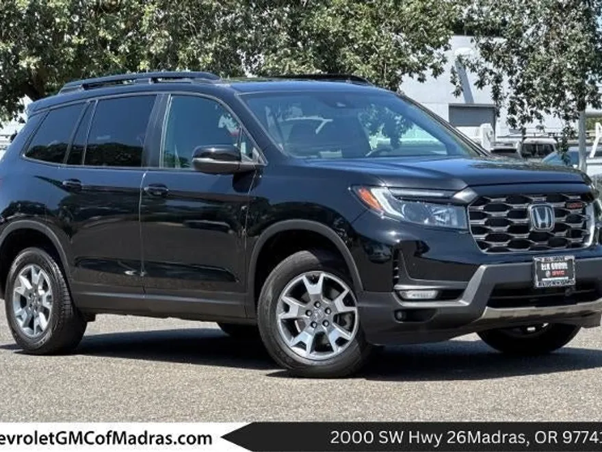 2023 Honda Passport TrailSport photo 1