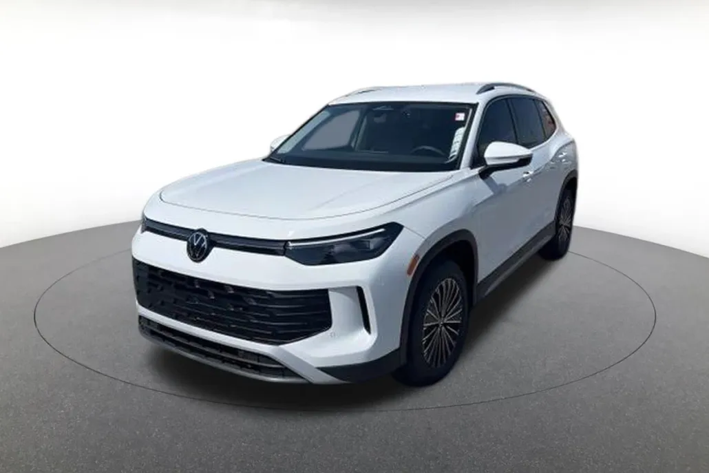 2025 Volkswagen Tiguan S photo 1