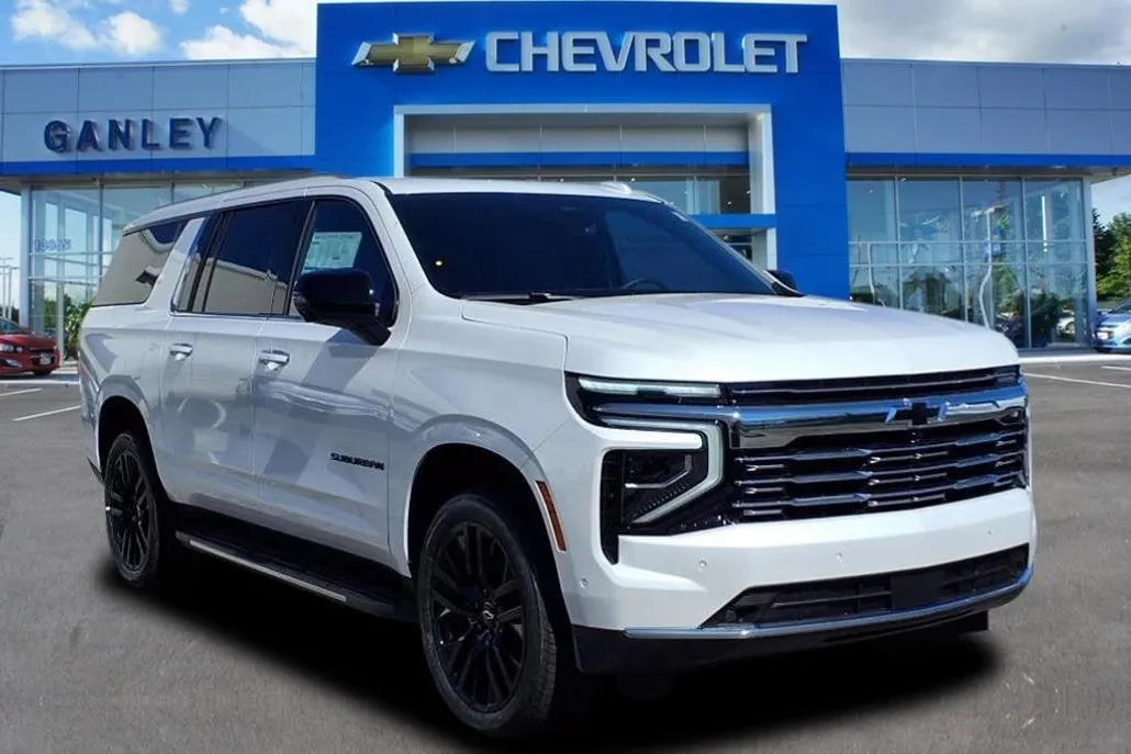 2025 Chevrolet Suburban Premier photo 1