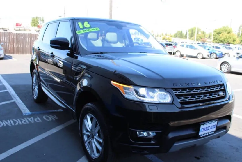 2016 Land Rover Range Rover Sport SE photo 1
