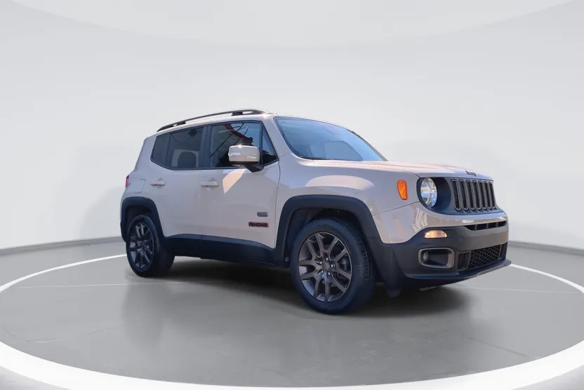 2016 Jeep Renegade Latitude photo 1