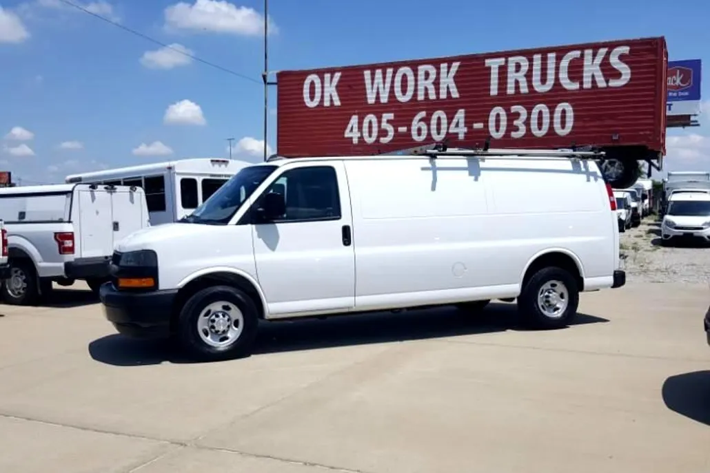 2019 Chevrolet Express 2500 Cargo photo 1