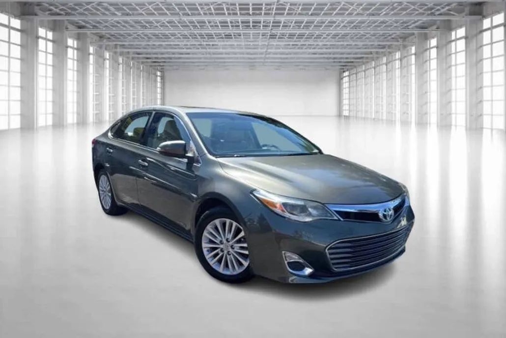 2014 Toyota Avalon Hybrid XLE Premium photo 1