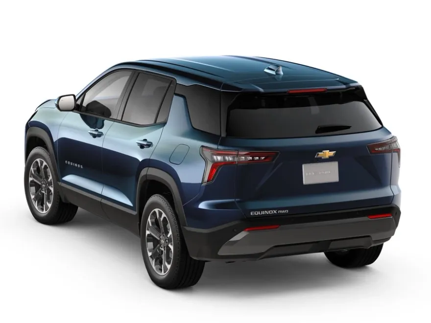 2026 Chevrolet Equinox LT photo 2