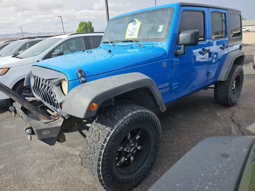 2012 Jeep Wrangler Unlimited photo 1