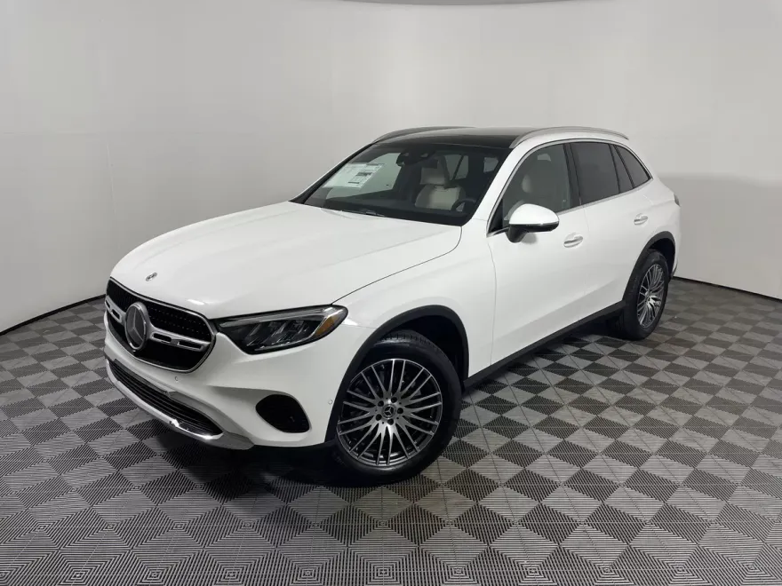 2026 Mercedes Benz GLC 300 photo 1