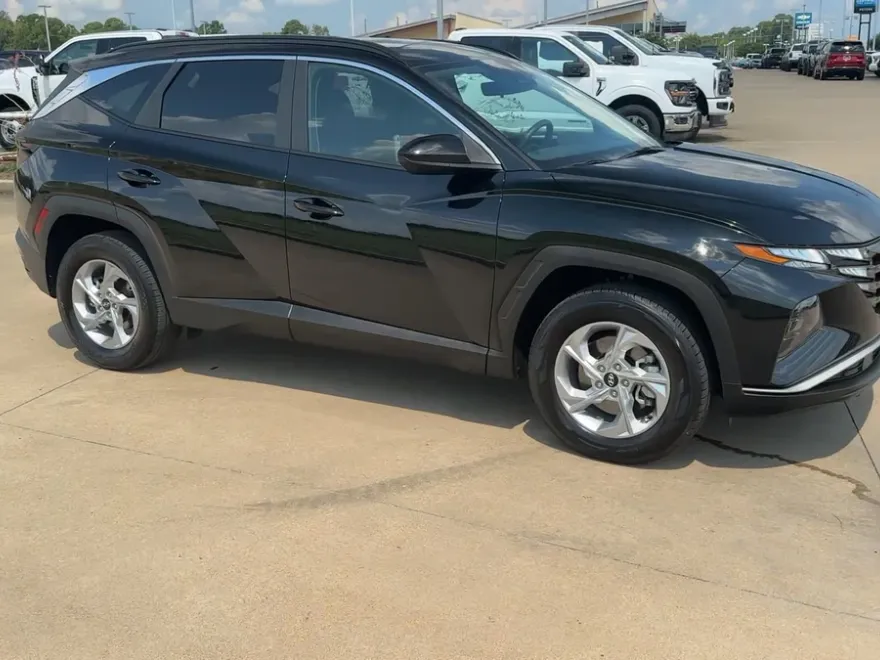 2024 Hyundai Tucson SEL photo 1