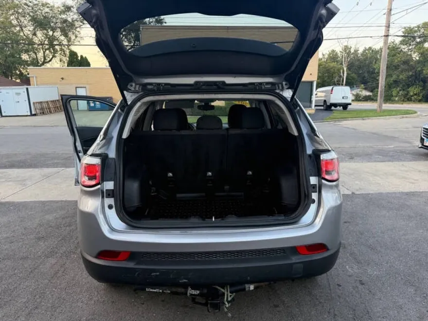 2019 Jeep Compass Sport photo 1