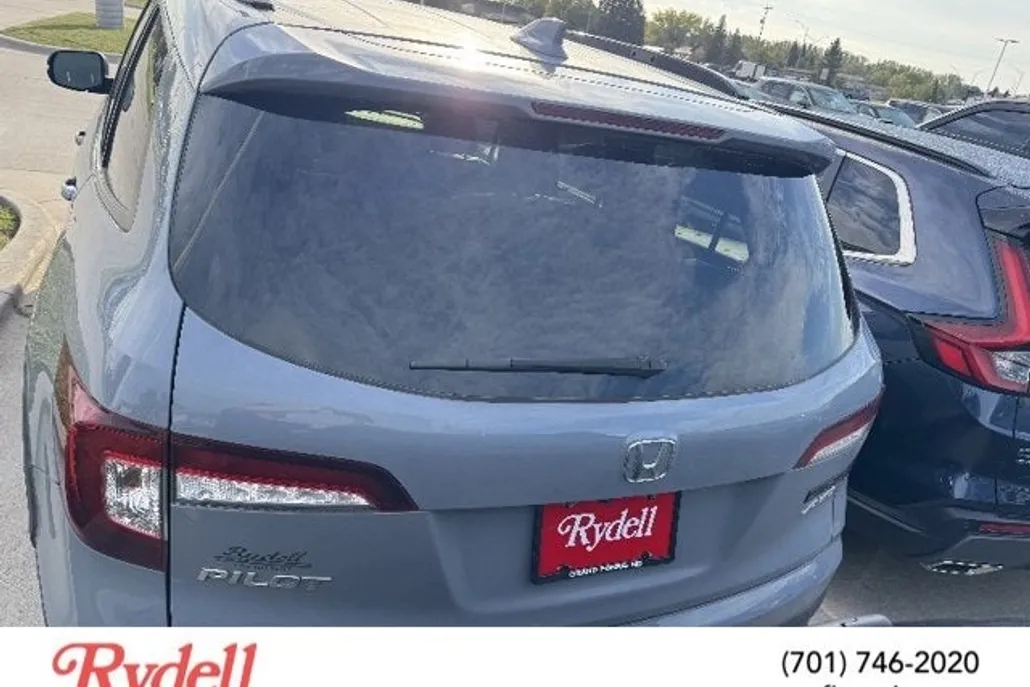 2022 Honda Pilot TrailSport photo 1