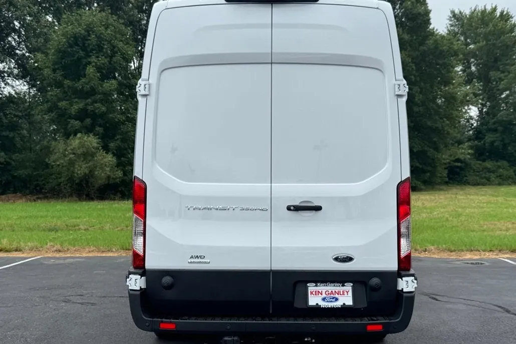 2025 Ford Transit Cargo Van photo 1