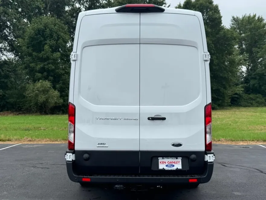 2025 Ford Transit Cargo Van photo 1