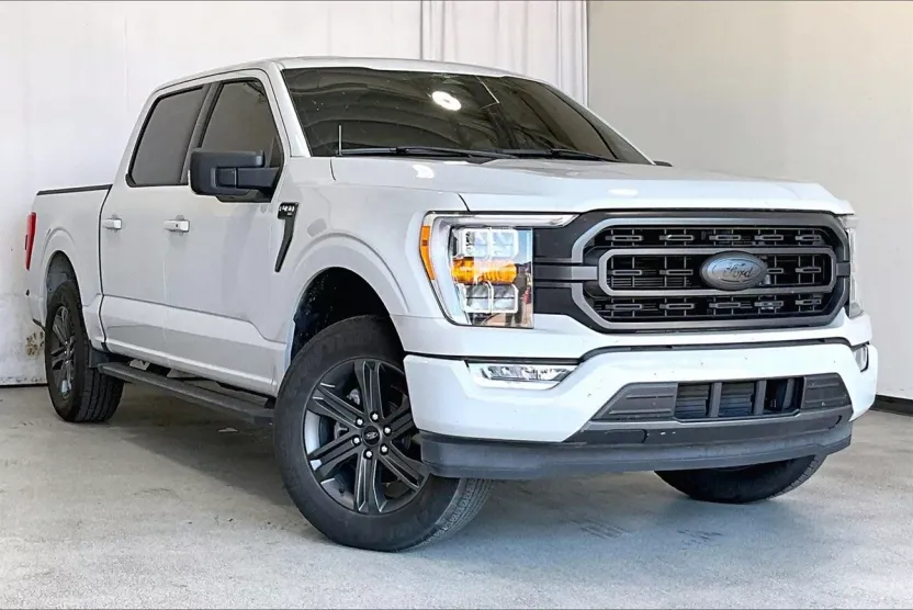 2023 Ford F-150 XLT photo 1
