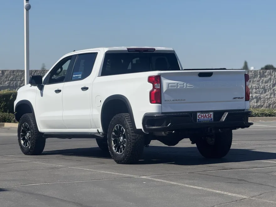 2023 Chevrolet Silverado 1500 ZR2 photo 1