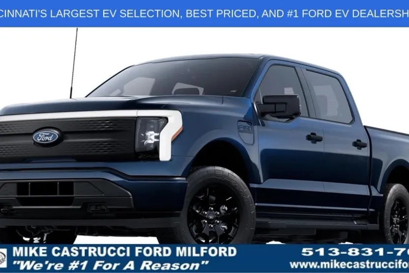 2025 Ford F-150 Lightning XLT photo 1