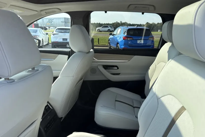 2025 Mazda CX-90 Plug-in Hybrid Premium Plus photo 1