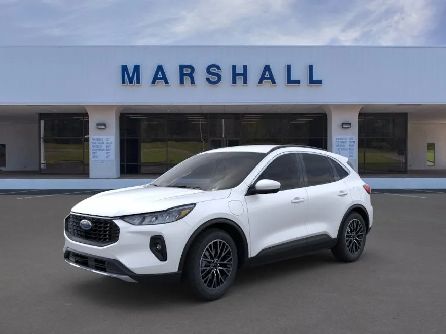 2025 Ford Escape Titanium photo 1