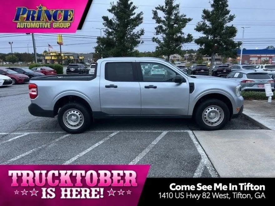 2022 Ford Maverick XL photo 1