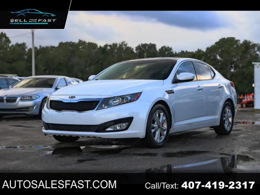 2011 Kia Optima EX photo 1