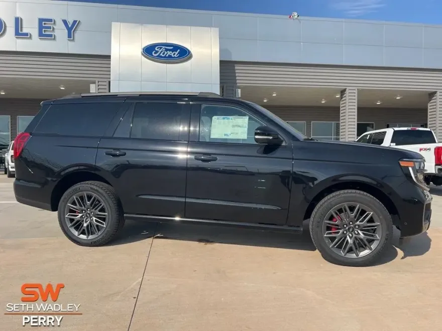 2025 Ford Expedition Platinum photo 1