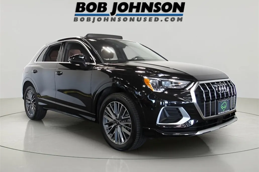 2022 Audi Q3 Premium 40 TFSI photo 1