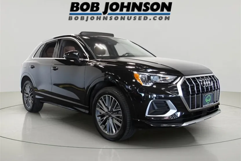 2022 Audi Q3 Premium 40 TFSI photo 1