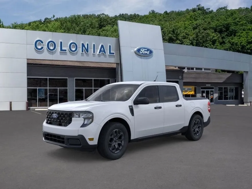 2025 Ford Maverick XLT photo 1