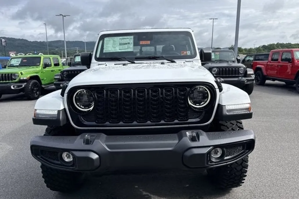 2025 Jeep Gladiator Willys photo 1