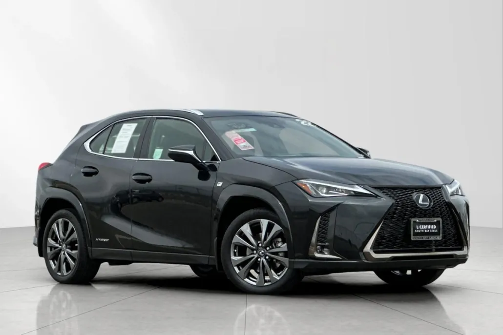 2022 Lexus UX 250h F SPORT photo 1