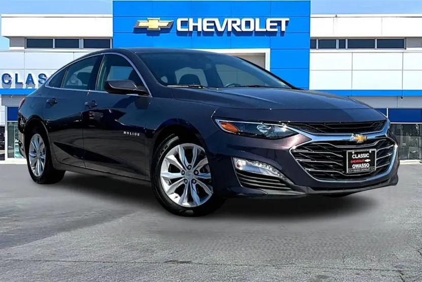 2025 Chevrolet Malibu 1LT photo 1