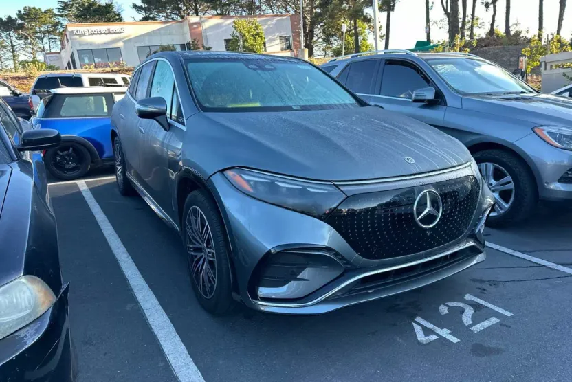 2023 Mercedes Benz EQS SUV 450 4MATIC photo 1