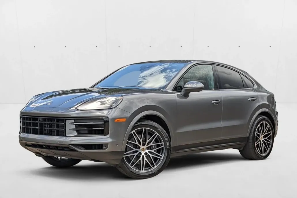 2024 Porsche Cayenne Coupe photo 1