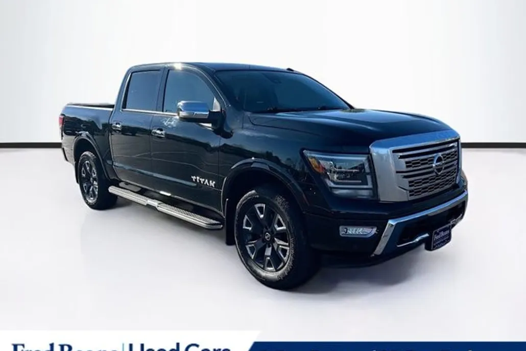 2021 Nissan Titan Platinum Reserve Crew Cab photo 1